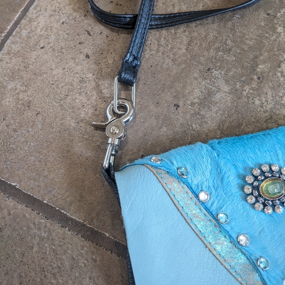 Vintage Avant Garde Stagecoach Western  Leather Crossbody Bag Turquoise & Black - Picture 8 of 14